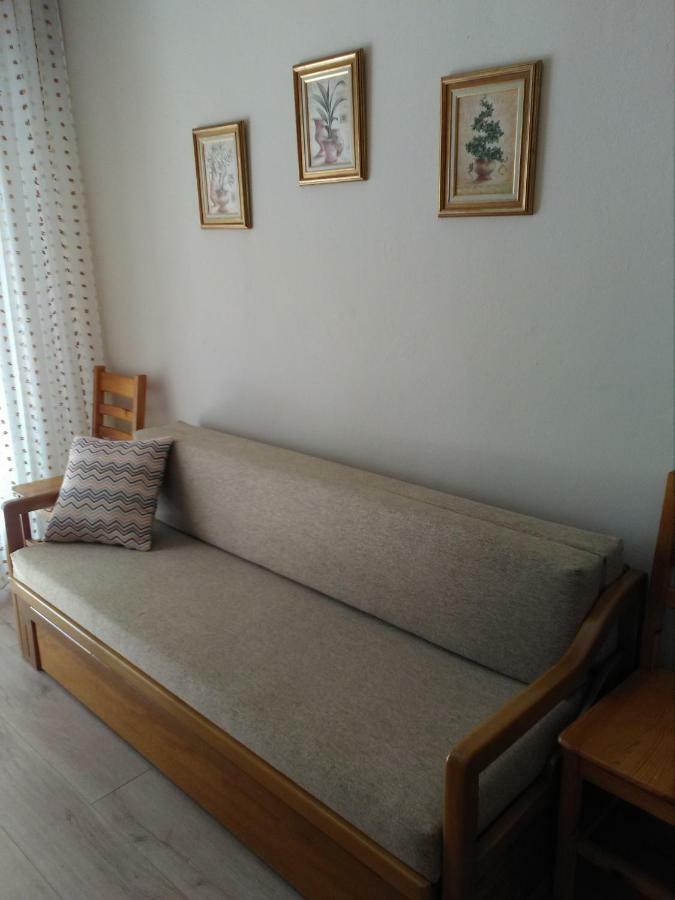Zefi'S Apartment Néa Péramos Екстериор снимка